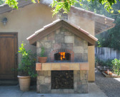 6 Airbnb Getaways Perfect for the Pizza Lover in All of Us