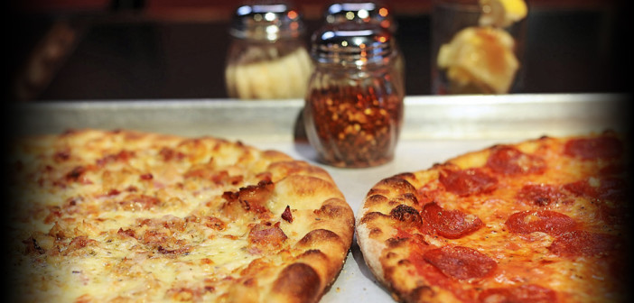 6 Chicago Date Ideas Perfect for Pizza Fanatics